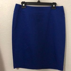 Skirt pencil pull on